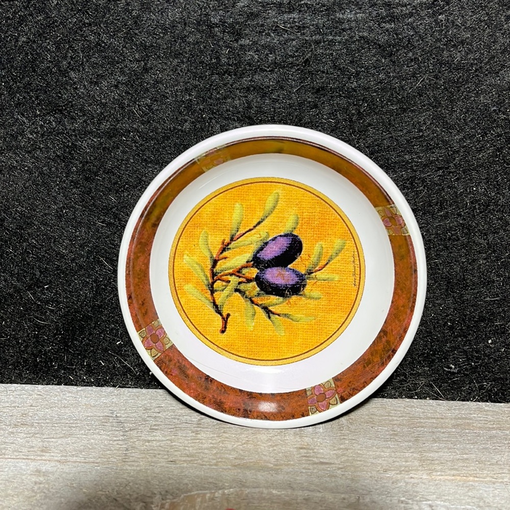 Santa Barbara Ceramic Design Round Small Bowl 4 in. x 1 in - Olives